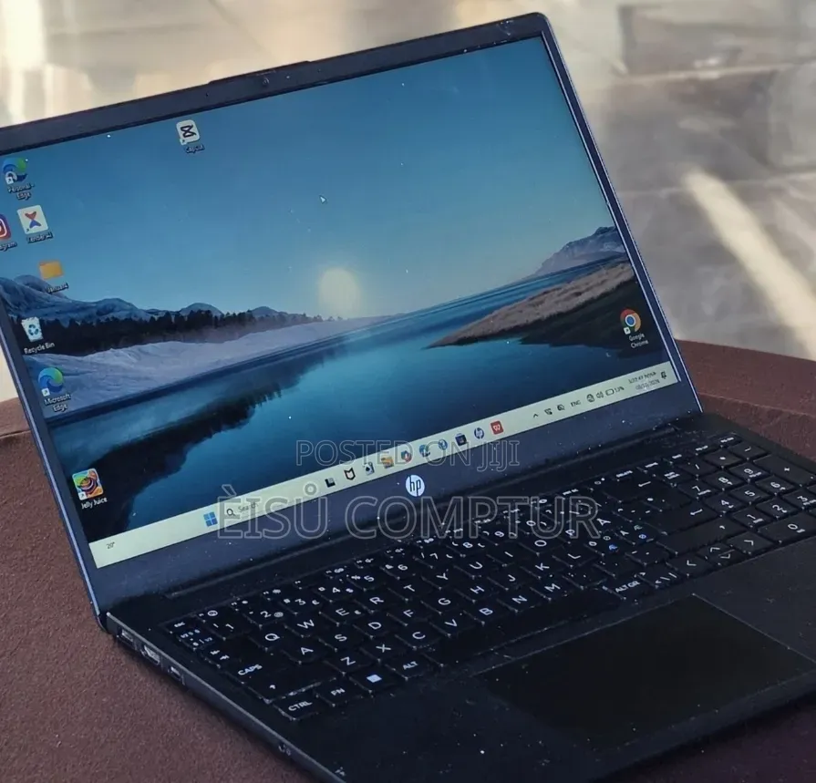 New Laptop HP Stream Notebook 8GB Intel Core i3 SSD 128GB