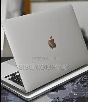 New Laptop Apple MacBook 2020 32GB Intel Core i7 SSD 512GB
