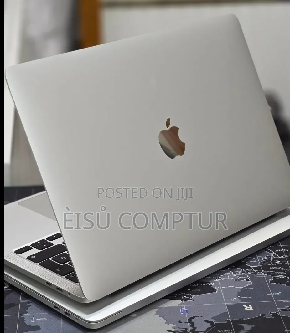 New Laptop Apple MacBook 2020 32GB Intel Core i7 SSD 512GB