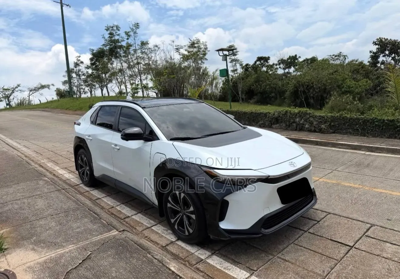 Toyota bZ4X 2022 Ivory