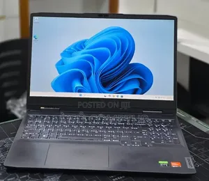 New Laptop Lenovo LOQ 15IRH8 16GB AMD Ryzen 7 SSD 512GB