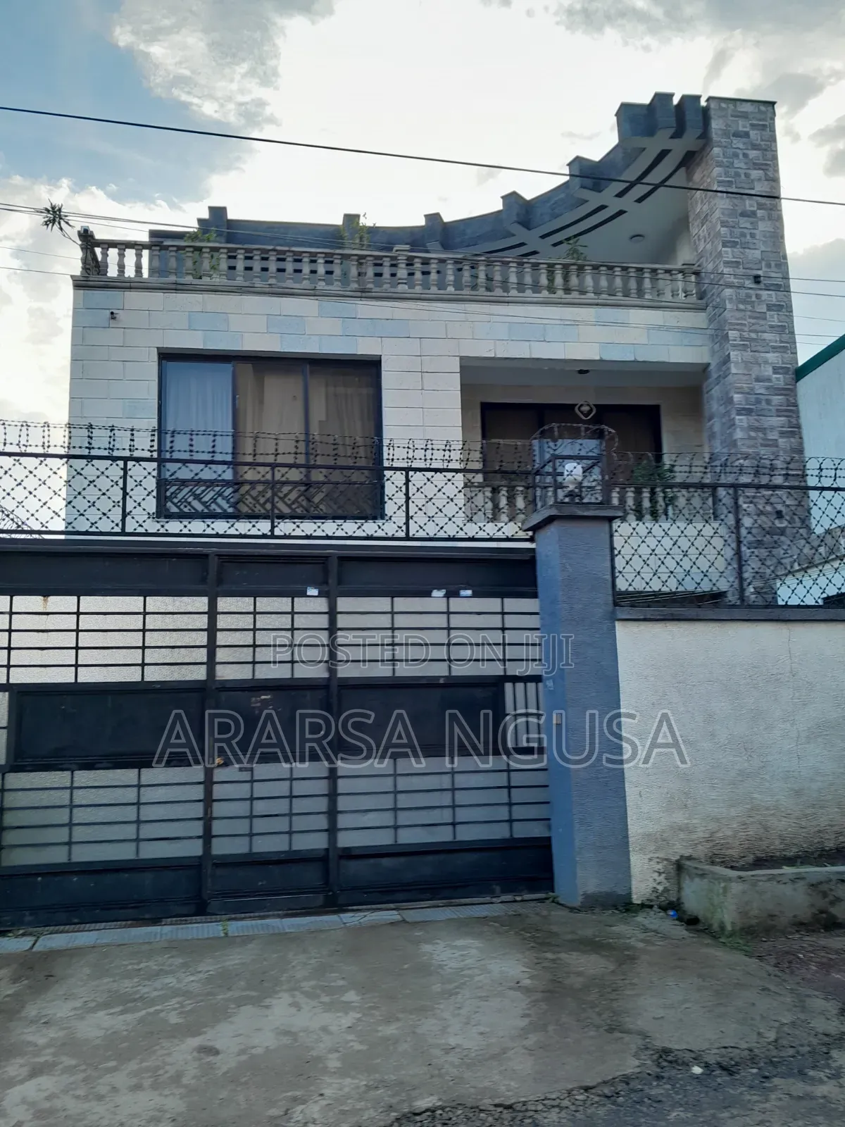 Furnished 8bdrm House in Ararsa Ngusa, Bole for sale