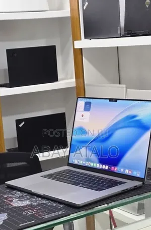 New Laptop Apple MacBook Pro 2021 M1 32GB Apple M1 Pro SSD 512GB