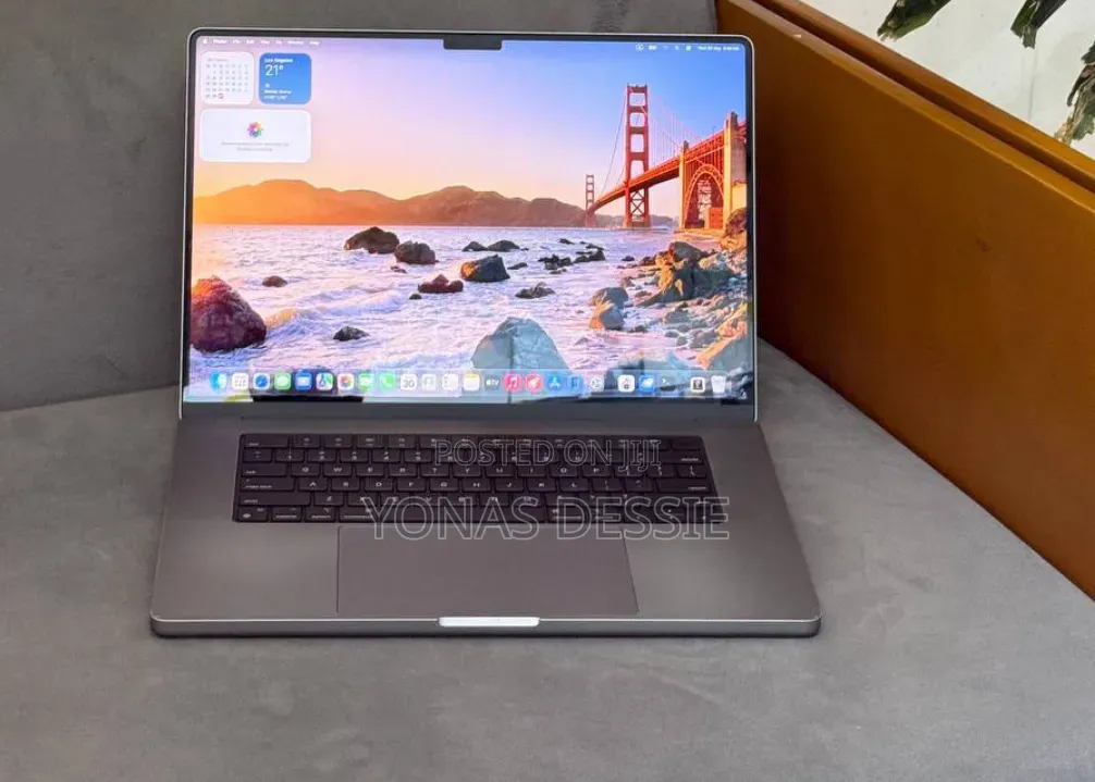 New Laptop Apple MacBook Pro 2021 M1 Max 32GB Apple M1 Pro SSD 1T