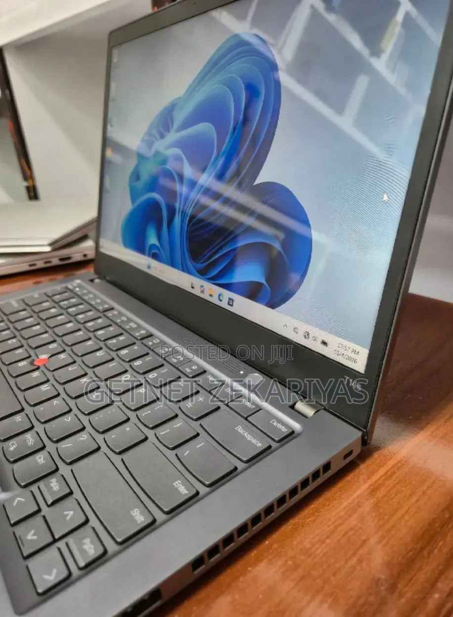 New Laptop Lenovo ThinkPad T14s G4 16GB Intel Core i7 SSD 512GB