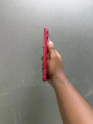Apple iPhone 11 64 GB Red