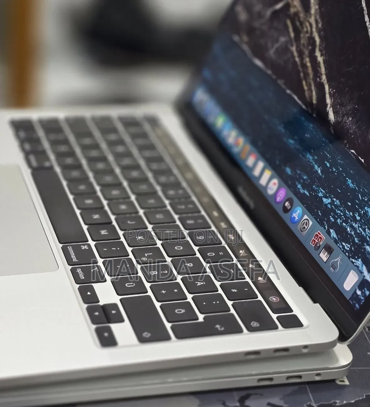 New Laptop Apple MacBook Pro 2020 32GB Intel Core i7 SSD 512GB