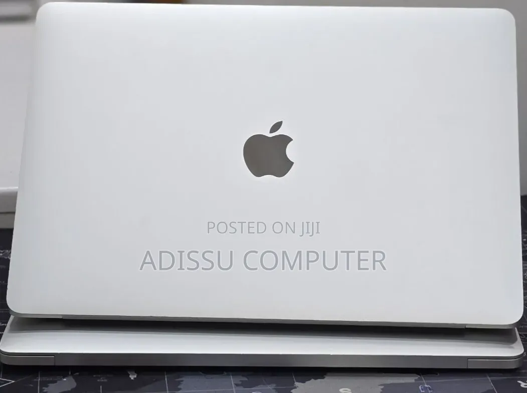 New Laptop Apple MacBook Pro 2020 32GB Intel Core i7 SSD 512GB