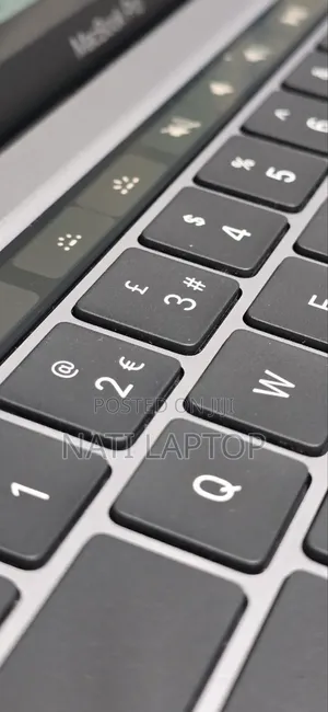 New Laptop Apple MacBook Pro 2020 8GB Apple M1 SSD 512GB