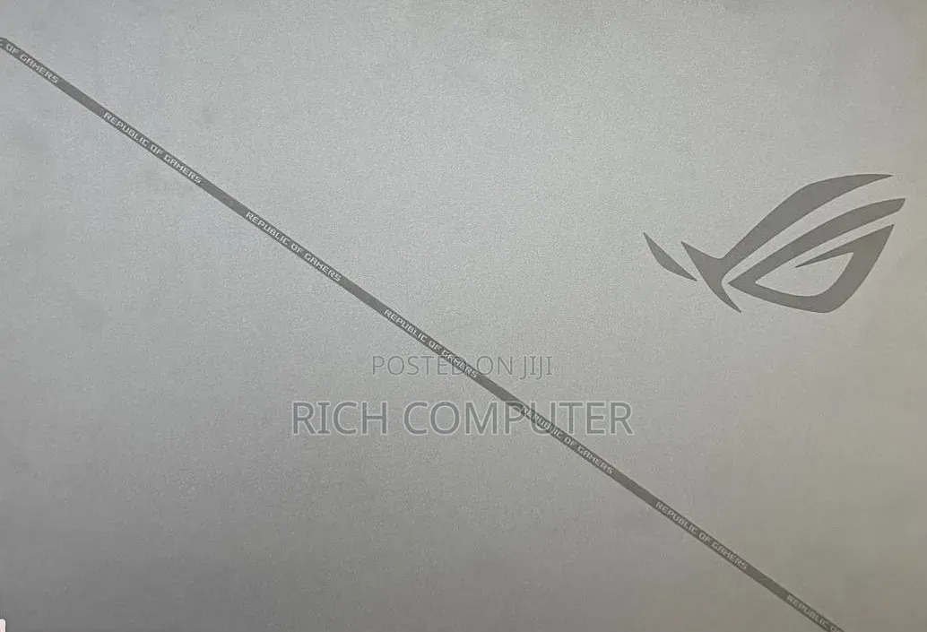 New Laptop Asus ROG Strix G15 16GB Intel Core i9 SSD 1T