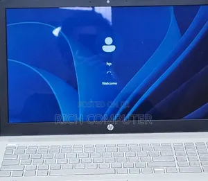 New Laptop HP Pavilion 15 8GB Intel Core i5 SSD 1T