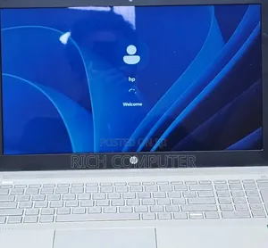 New Laptop HP Pavilion 15 8GB Intel Core i5 SSD 1T