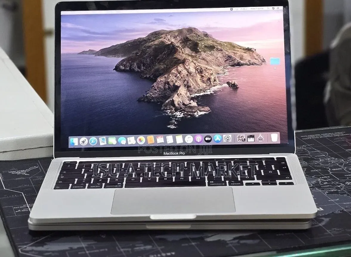 New Laptop Apple MacBook Pro 2020 32GB Intel Core i7 SSD 512GB