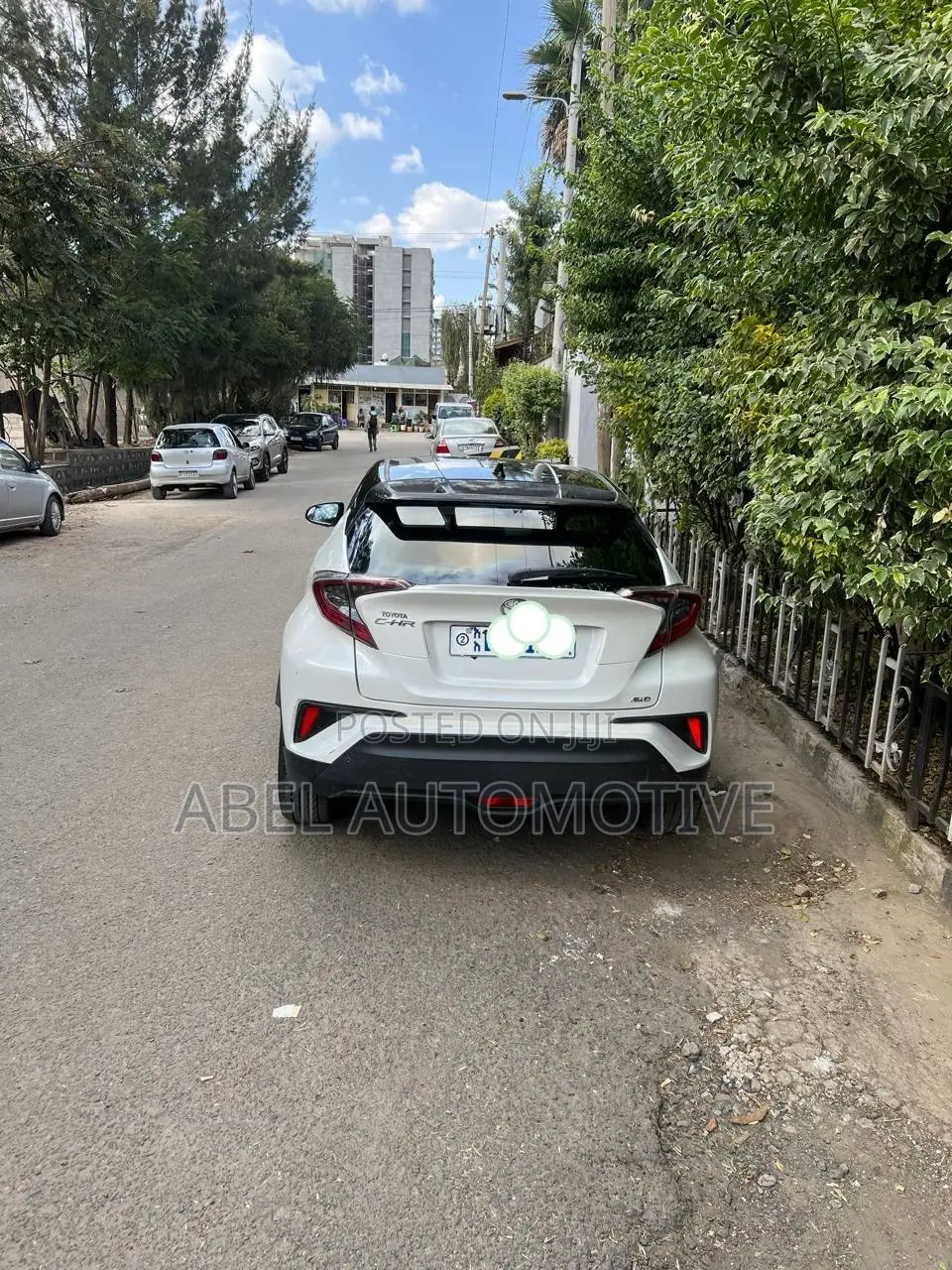 Toyota C-HR XLE FWD 2020 White