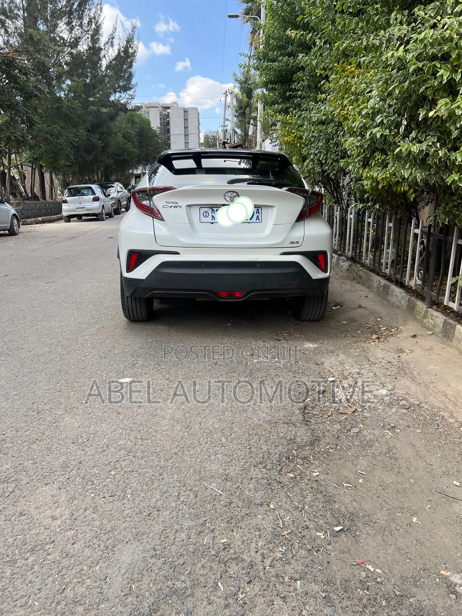 Toyota C-HR XLE FWD 2020 White