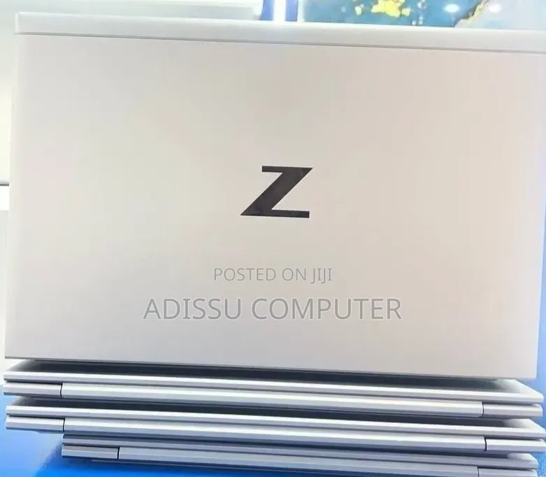 New Laptop HP ZBook Firefly 14 G10 16GB Intel Core i7 SSD 512GB