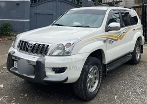 Toyota Land Cruiser Prado 2007 White