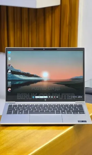 New Laptop HP Elitebook 830 G11 16GB Intel Core Ultra 7 SSD 512GB