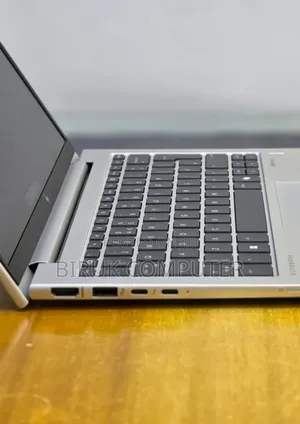 New Laptop HP Elitebook 830 G11 16GB Intel Core Ultra 7 SSD 512GB