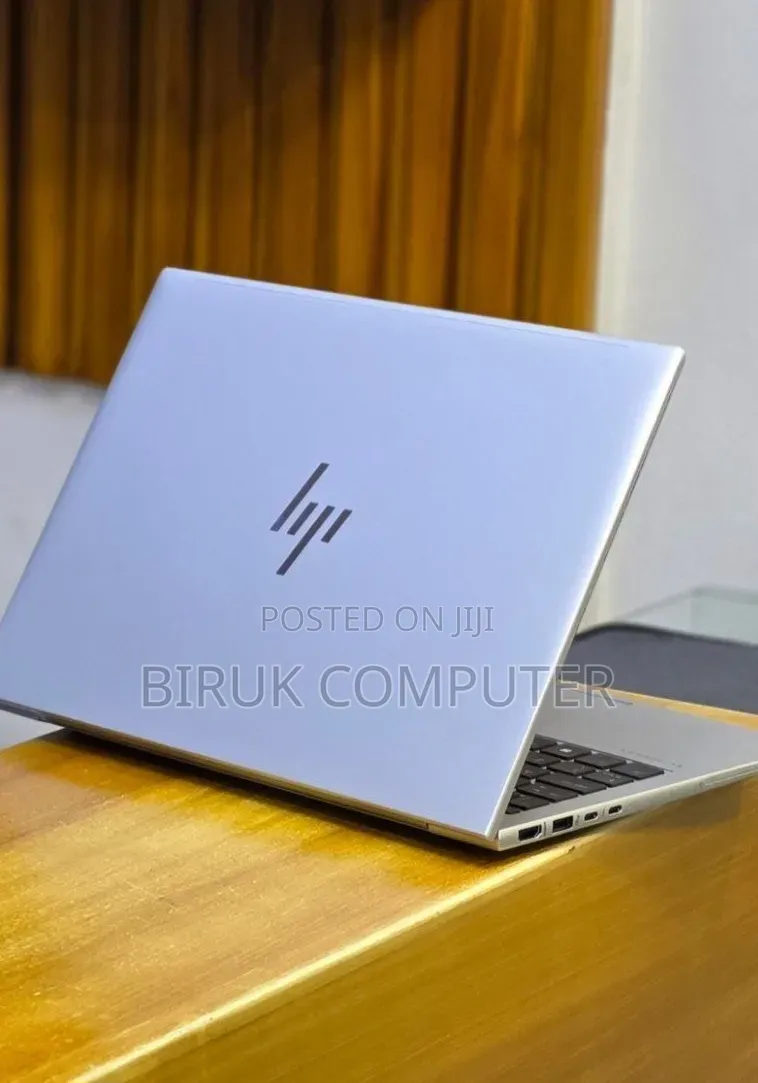 New Laptop HP Elitebook 830 G11 16GB Intel Core Ultra 7 SSD 512GB