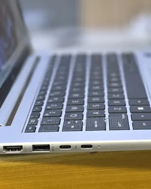 New Laptop HP EliteBook 840 G10 16GB Intel Core i7 SSD 512GB