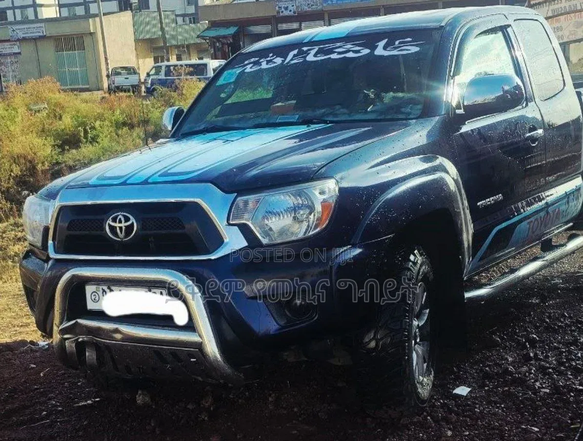Toyota Tacoma 2dr Regular Cab 4WD 6.1 ft. SB (2.7L 4cyl 4A) 2014 Blue