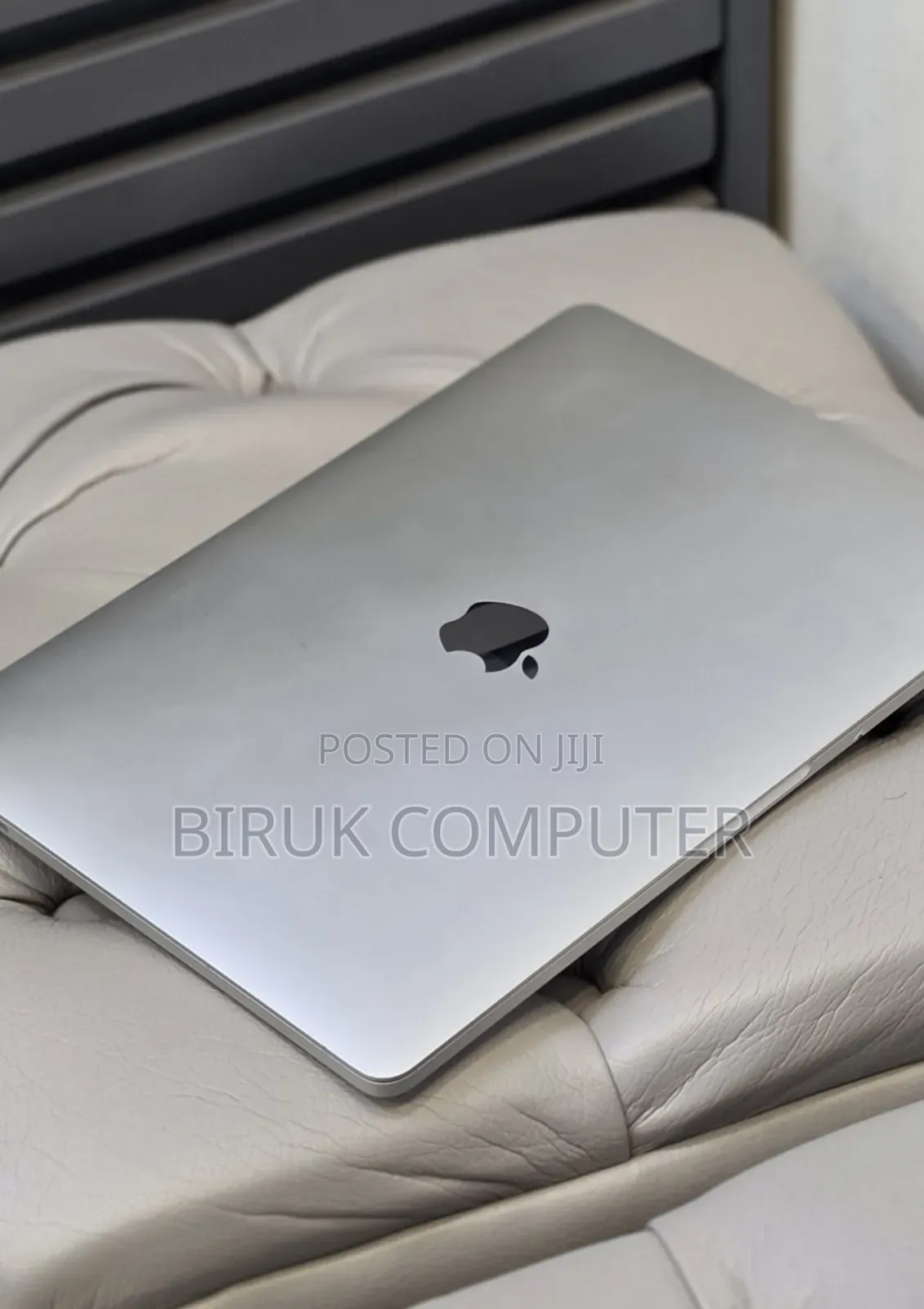 New Laptop Apple MacBook 2020 32GB Intel Core i7 SSD 512GB