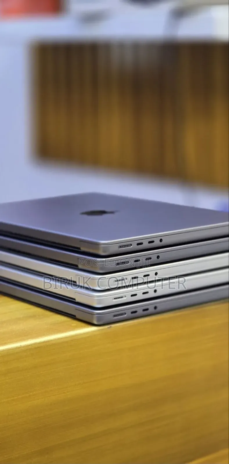 New Laptop Apple MacBook Pro 2021 M1 16GB Apple M1 Pro SSD 512GB
