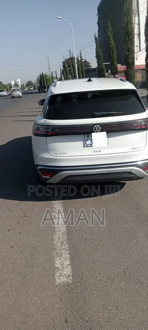 Volkswagen ID.6 2022 White