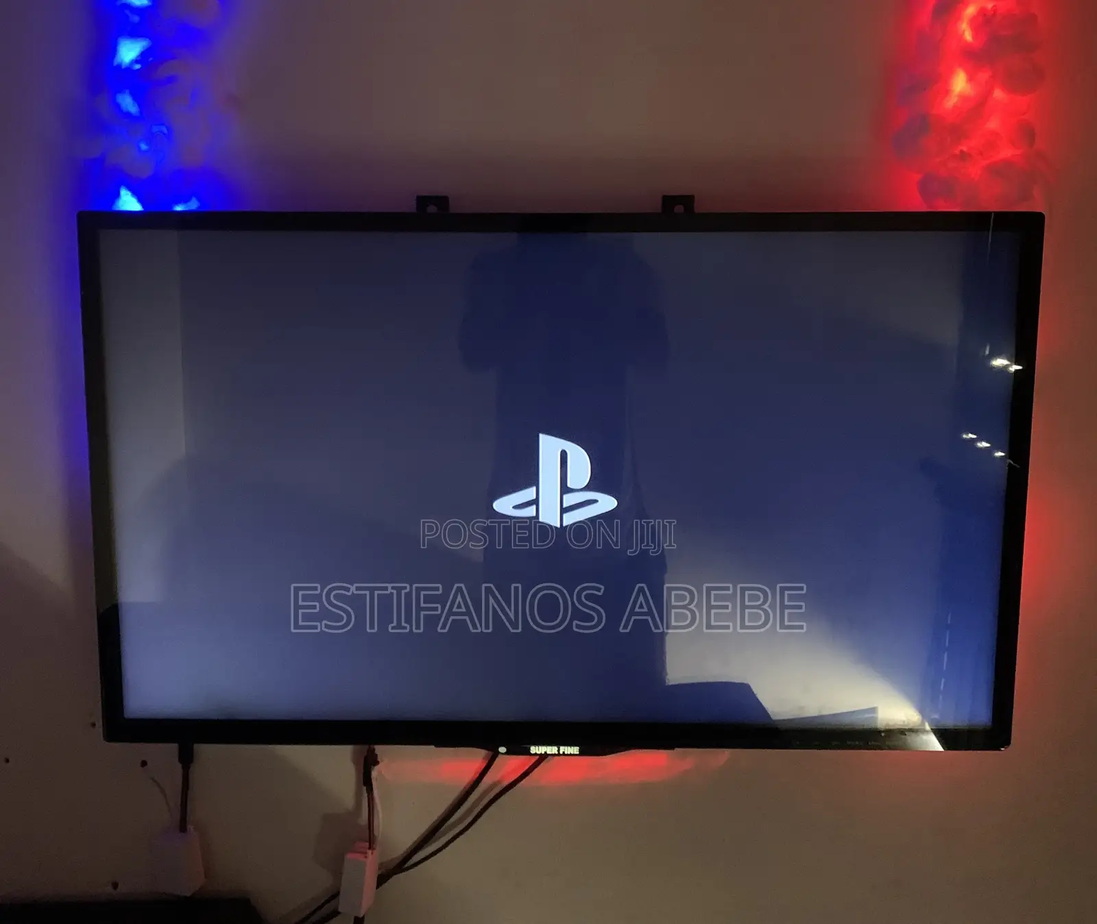 Superfine 32” Inch TV