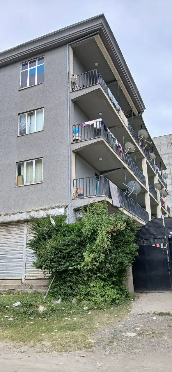 Furnished 15bdrm Apartment in Ayat49 Area, Yeka for sale