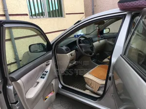 Toyota Corolla Sedan Automatic 2003 Gold