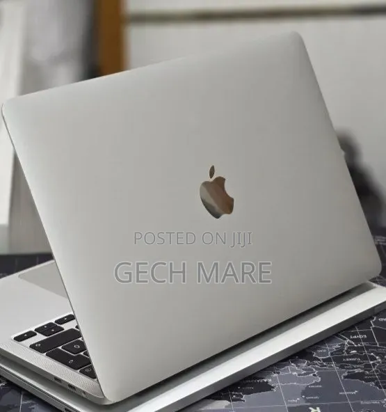 New Laptop Apple MacBook 2015 16GB Intel SSD 256GB