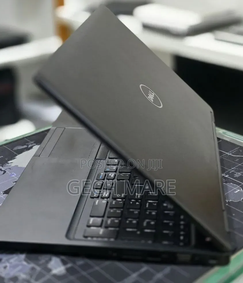New Laptop Dell Latitude 5310 8GB Intel Core i7 SSD 256GB