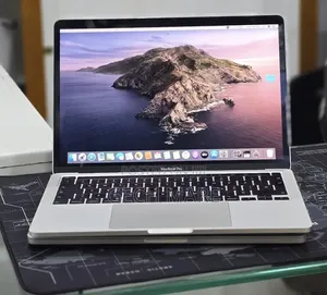New Laptop Apple MacBook 2020 32GB Intel Core i7 SSD 512GB