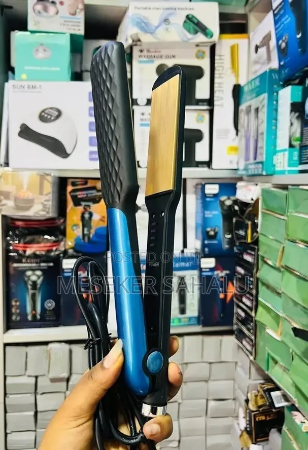 Keratin Deluxe Hair Straightener