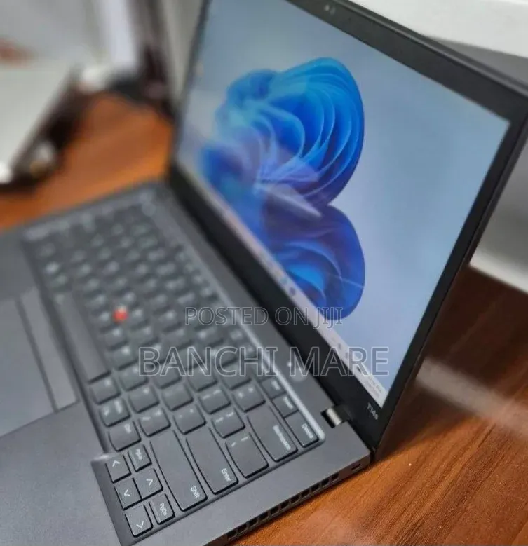 New Laptop Lenovo ThinkPad T14s Gen 2 16GB Intel Core i7 SSD 512GB