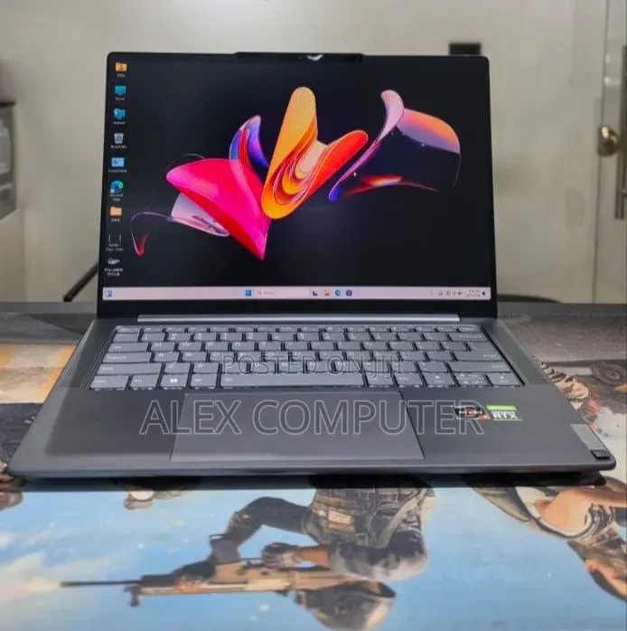 New Laptop Lenovo 16GB AMD Ryzen 7 SSD 512GB