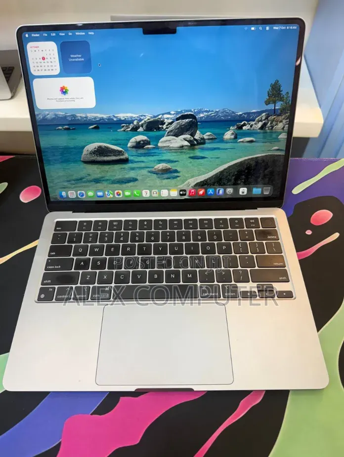 New Laptop Apple MacBook Air 2022 M2 16GB Apple M2 SSD 512GB
