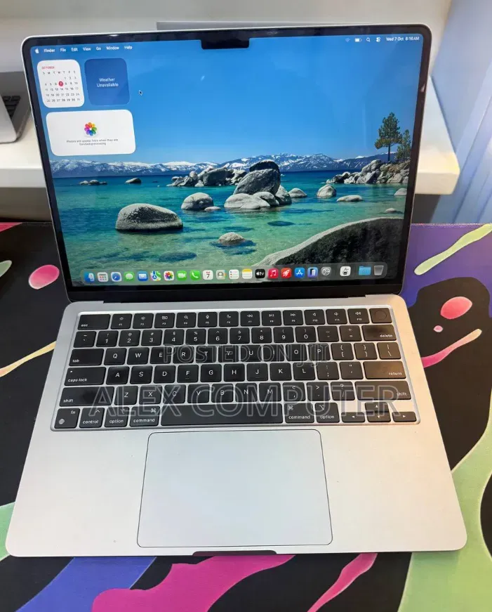 New Laptop Apple MacBook Air 2022 M2 16GB Apple M2 SSD 512GB