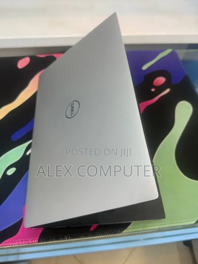 New Laptop Dell XPS 13 16GB Intel Core i7 SSD 512GB