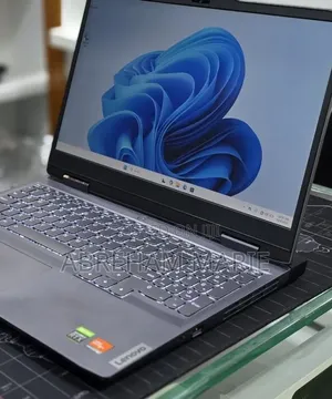 New Laptop Lenovo LOQ 15AHP10 16GB AMD Ryzen 7 SSD 512GB