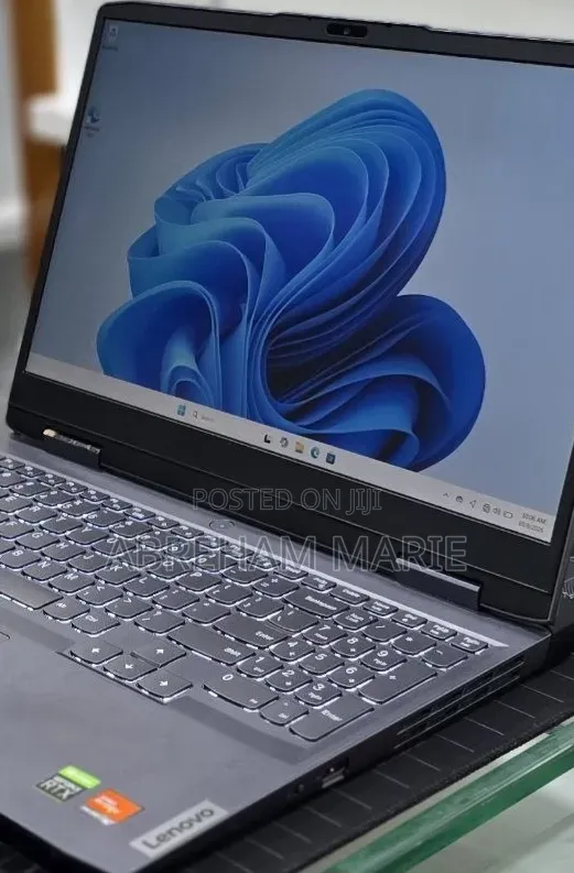 New Laptop Lenovo LOQ 15AHP10 16GB AMD Ryzen 7 SSD 512GB