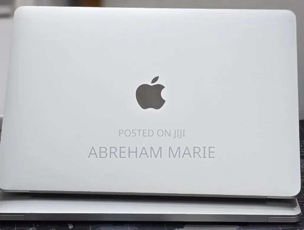 New Laptop Apple MacBook Pro 2020 32GB Intel Core i7 SSD 512GB