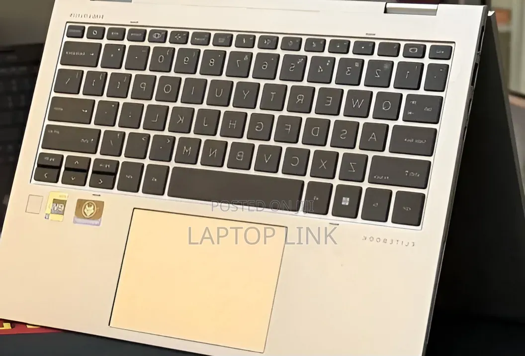 New Laptop HP EliteBook 830 G9 16GB Intel Core i7 SSD 512GB
