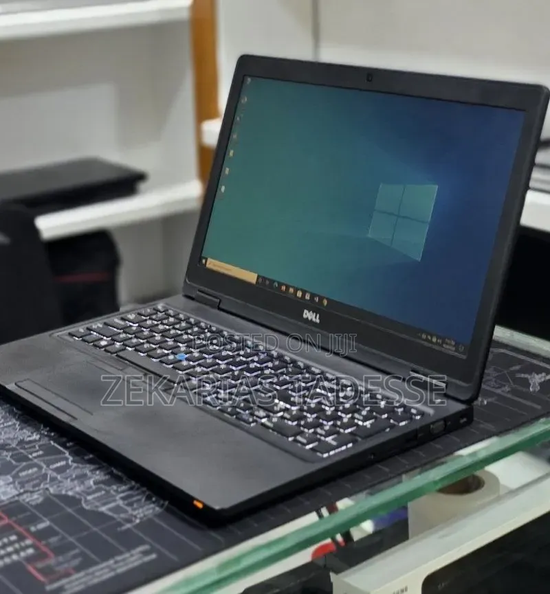 New Laptop Dell 8GB Intel Core i7 SSD 256GB
