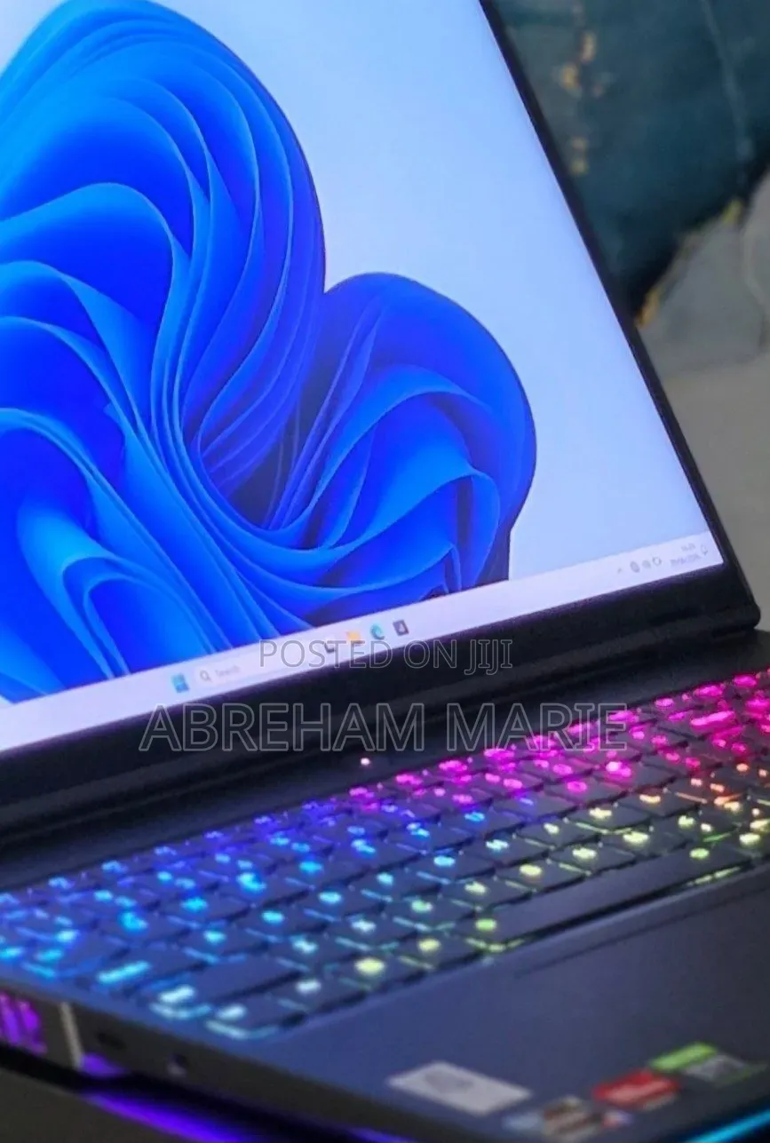 New Laptop Lenovo Legion 9 32GB AMD Ryzen 9 SSD 1T