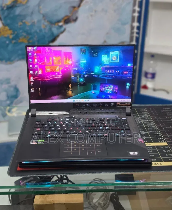 New Laptop Asus ROG Strix G16 G614 32GB AMD Ryzen 9 SSD 1T