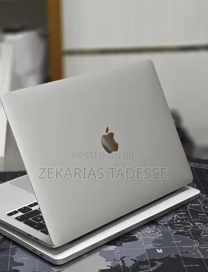 New Laptop Apple MacBook Pro 2020 32GB Intel Core i7 SSD 512GB