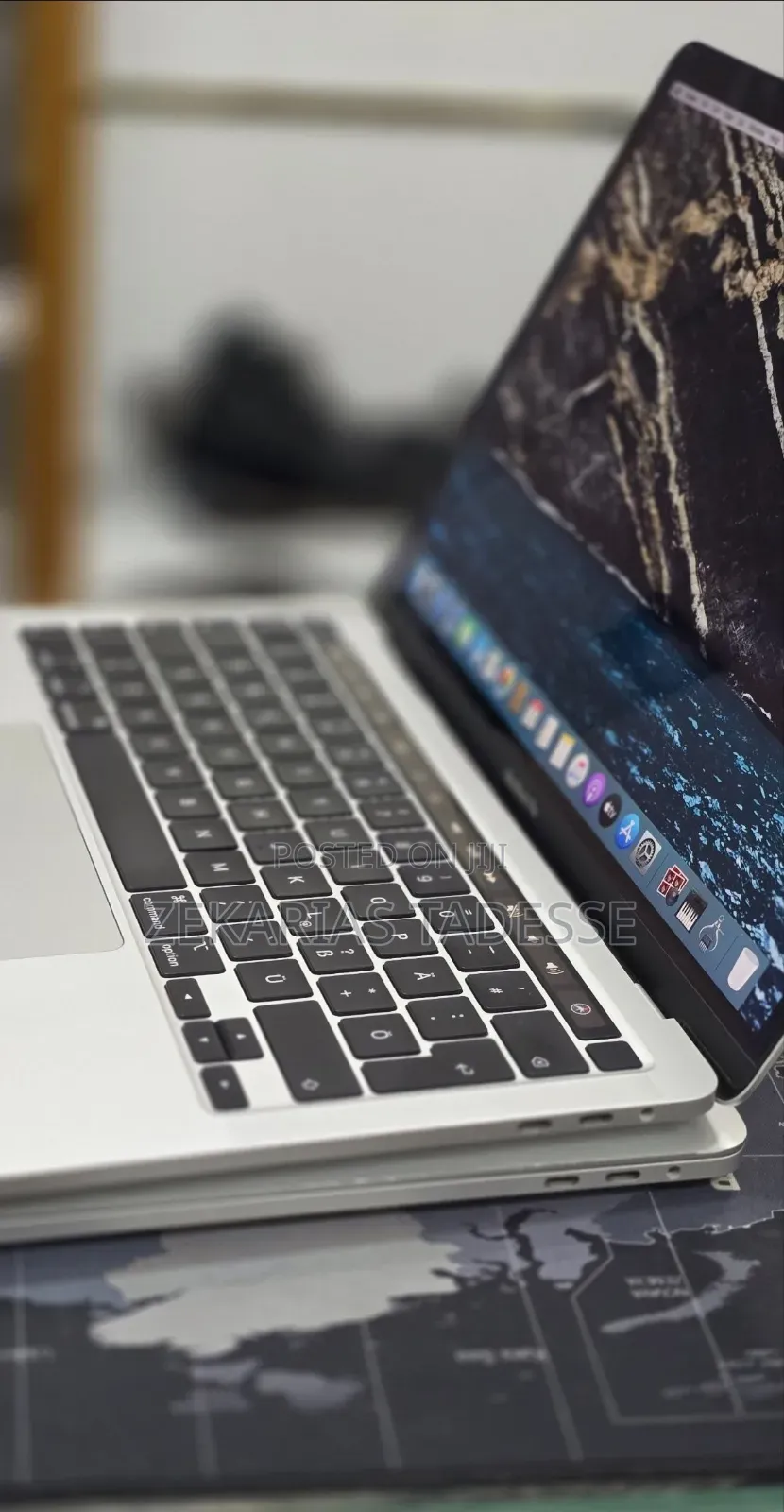 New Laptop Apple MacBook Pro 2020 32GB Intel Core i7 SSD 512GB